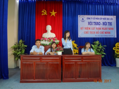 Hội thi hái hoa dân chủ